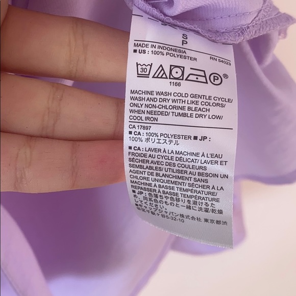 Banana Republic Soft Satin Blouse - Picture 10 of 10